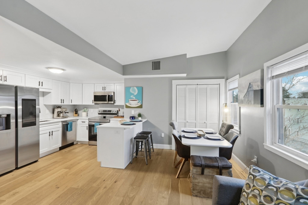1 bed, 1 bath apartment for rent at 115 West Seventh St Unit 3, South Boston