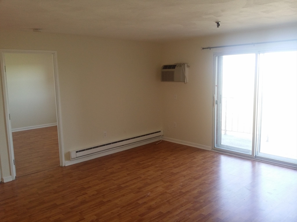 1 bed, 1 bath apartment for rent at 115 West Squantum St Unit 918, North Quincy — photo 7 of 10