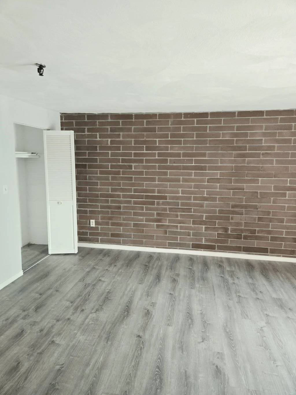 1 bed, 1 bath apartment for rent at 115 W Squantum Unit 407, Quincy — photo 7 of 13
