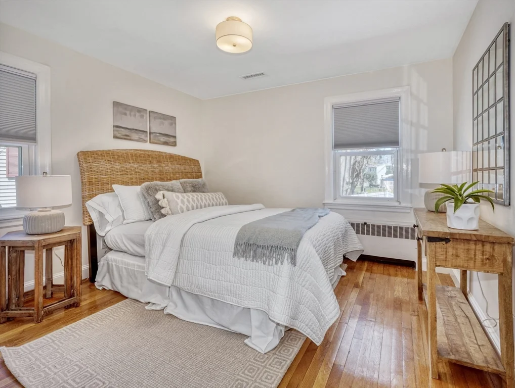 4 bed, 3 bath apartment for rent at 115 Washington St, Melrose — photo 8 of 14