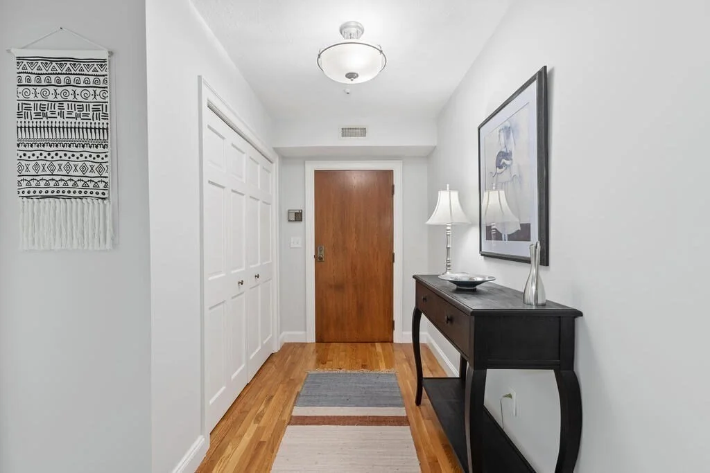 1 bed, 1 bath apartment for rent at 115 Washington Unit 1B, Winchester — photo 4 of 21