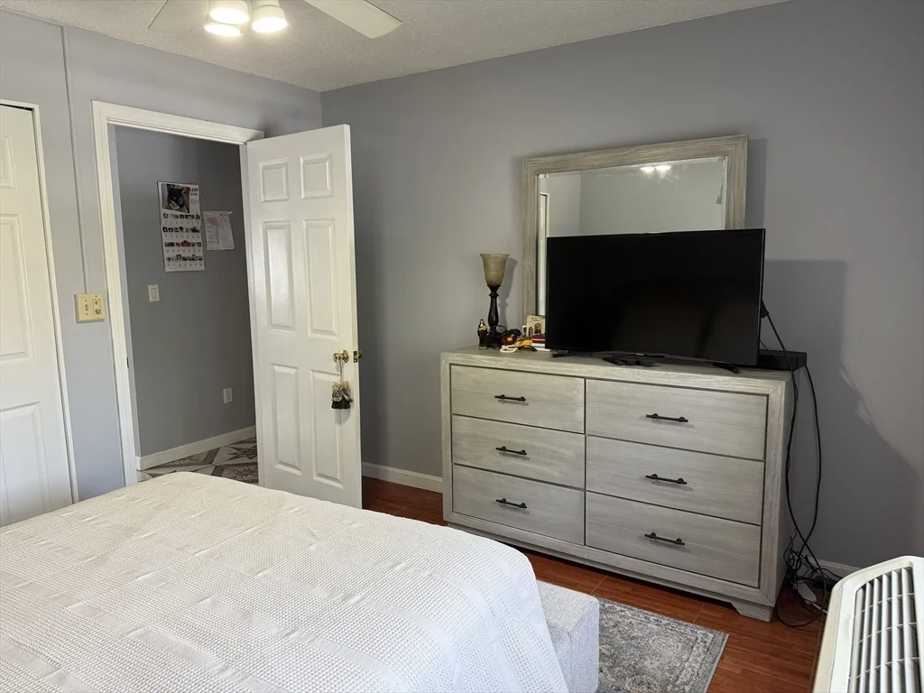 1 bed, 1 bath apartment for rent at 115 Water St Unit 13, Beverly — photo 13 of 30