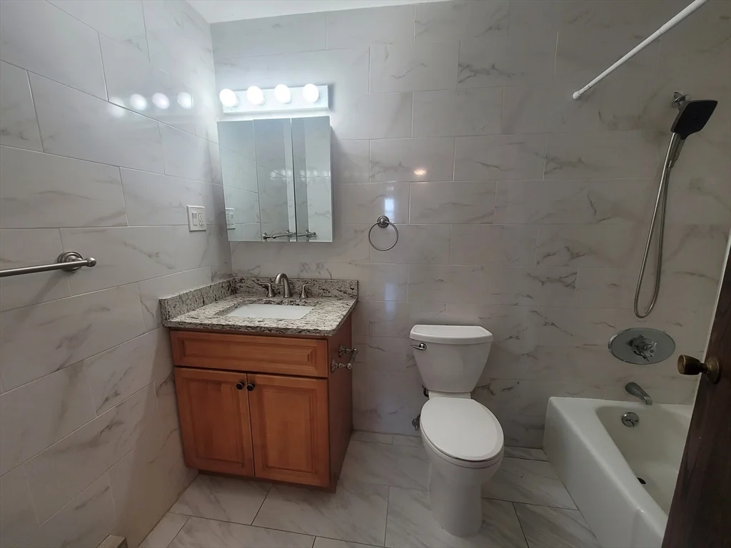 2 bed, 1 bath apartment for rent at 115 West Squantum St Unit 1206, North Quincy — photo 10 of 18