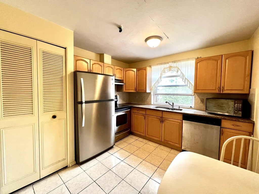 1 bed, 1 bath apartment for rent at 115 West Squantum St Unit 418, North Quincy — photo 5 of 10