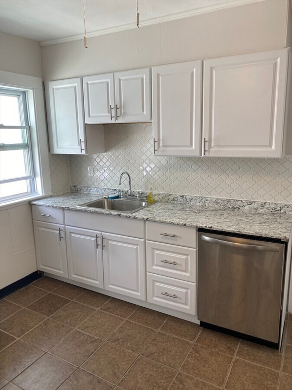 3 bed, 1 bath apartment for rent at 115 Windsor Rd Unit 2, Tufts University — photo 21 of 29