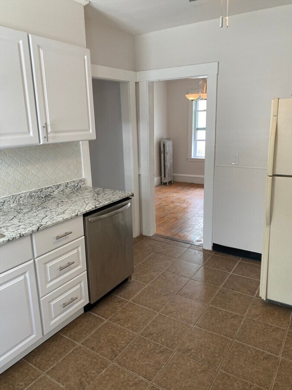 3 bed, 1 bath apartment for rent at 115 Windsor Rd Unit 2, Tufts University — photo 22 of 29