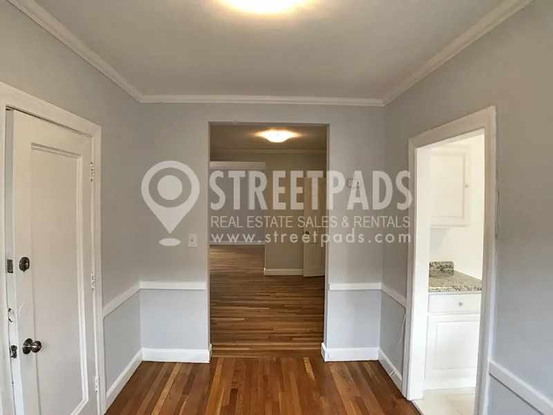 2 bed, 2 bath apartment for rent at 1151 Beacon St Unit 7, Longwood — photo 6 of 28