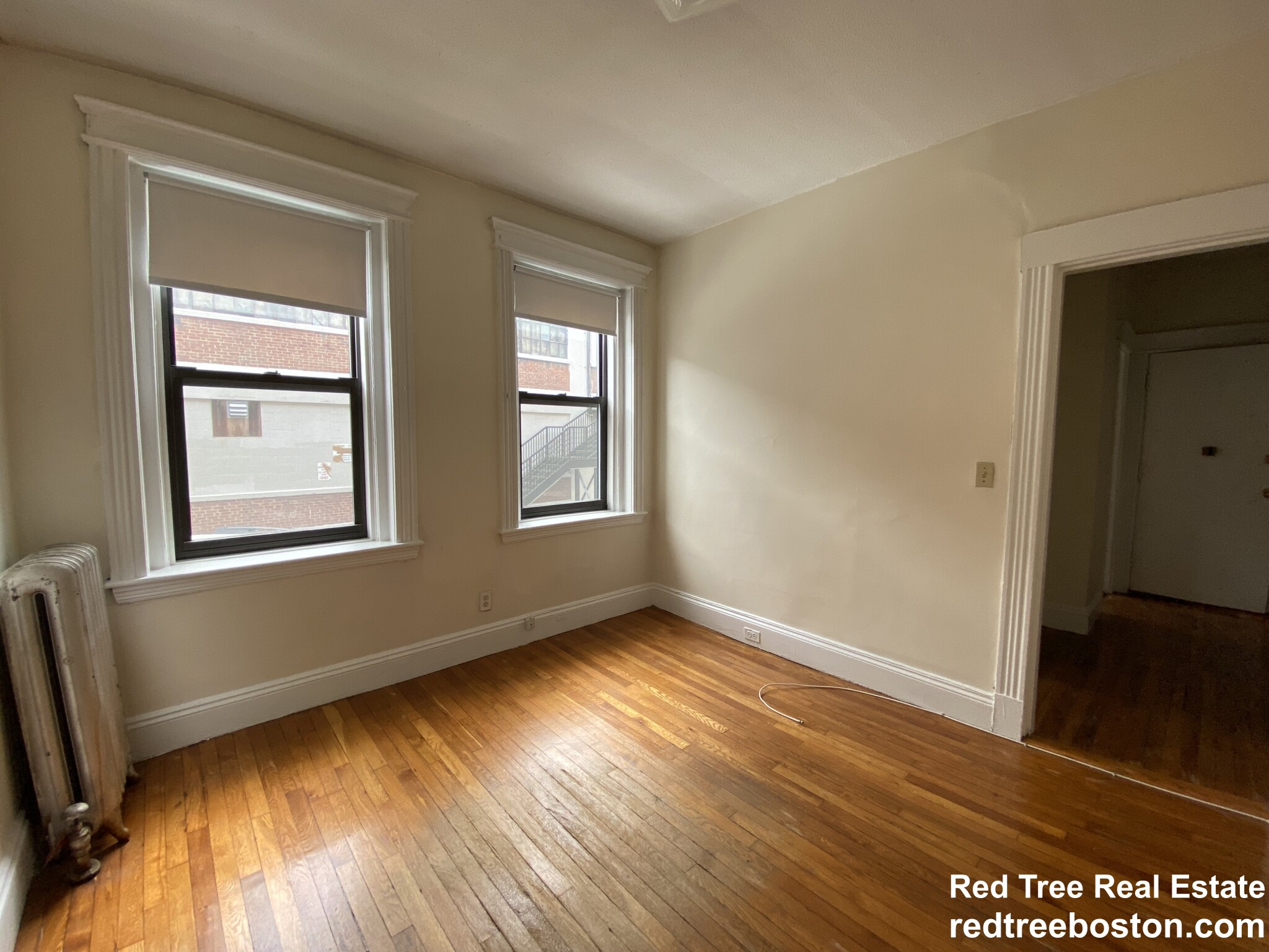 Studio bed, 1 bath apartment for rent at 1152 Commonwealth Ave Unit 17, Allston — photo 2 of 10
