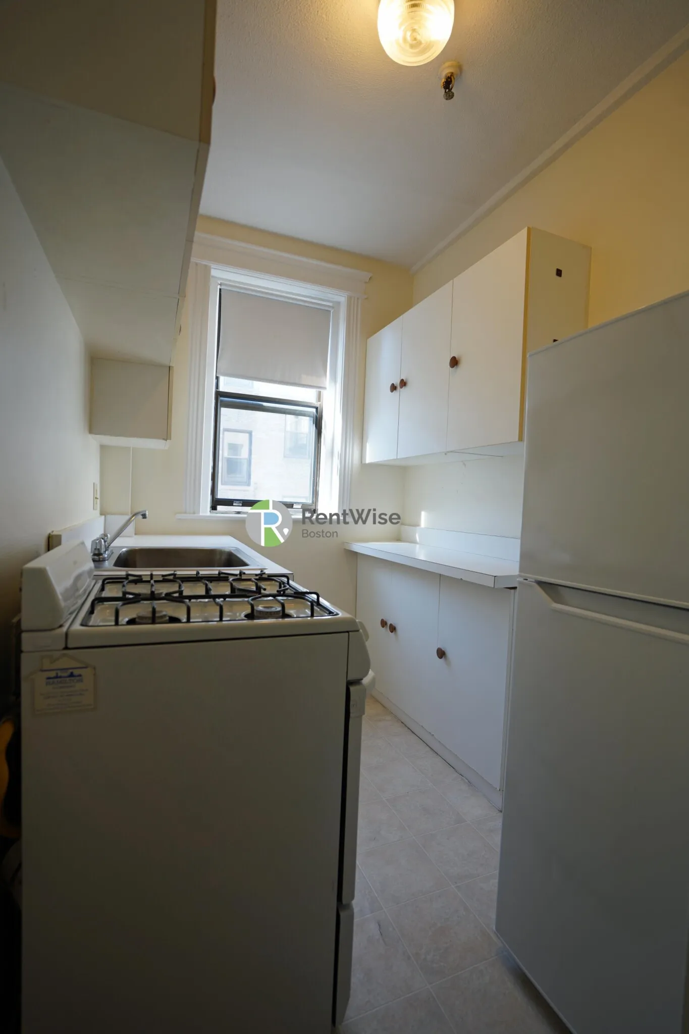 Studio bed, 1 bath apartment for rent at 1152 Commonwealth Ave Unit 45, Allston — photo 6 of 9