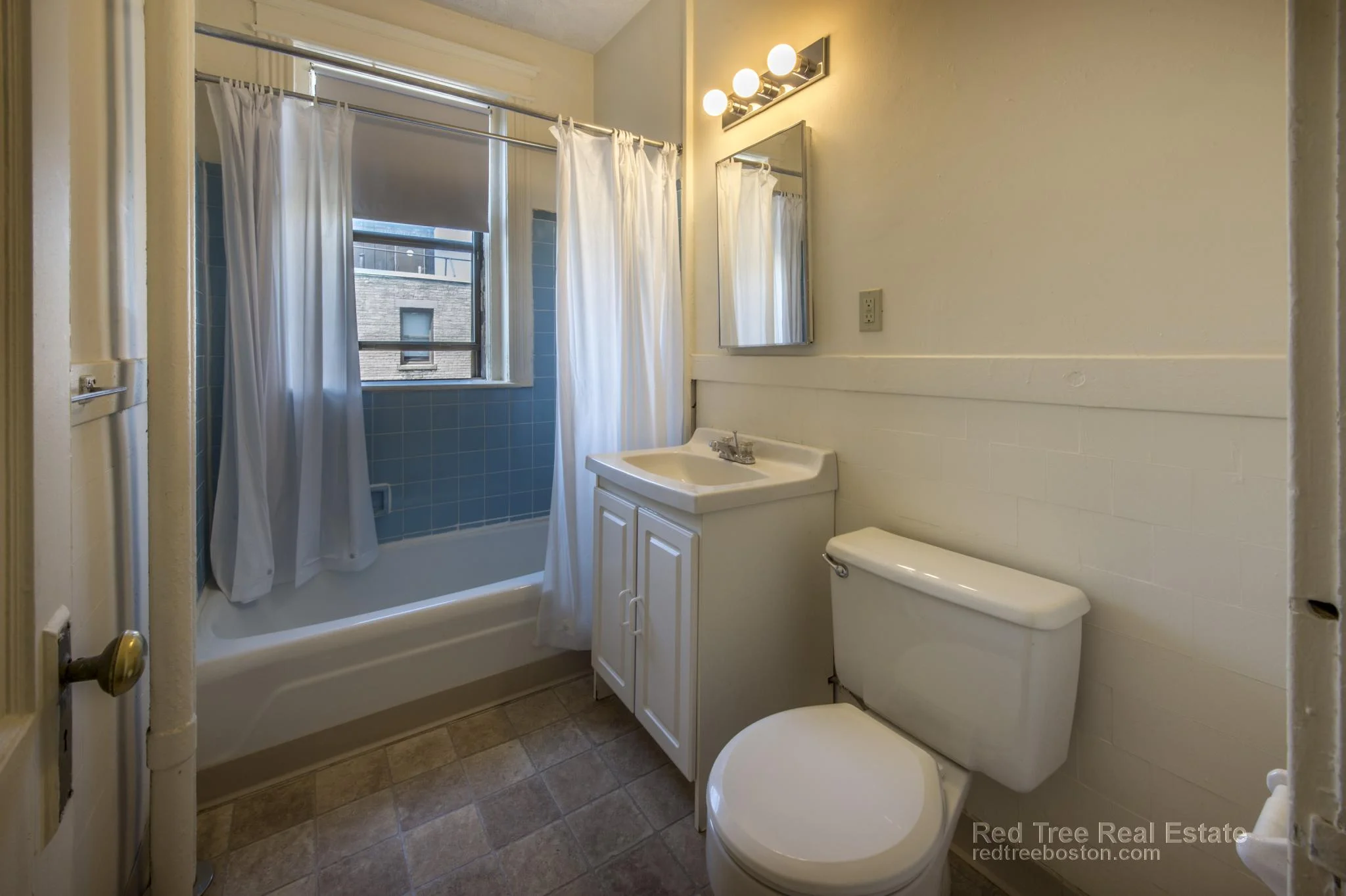 Studio bed, 1 bath apartment for rent at 1152 Commonwealth Ave Unit 47, Allston — photo 3 of 5