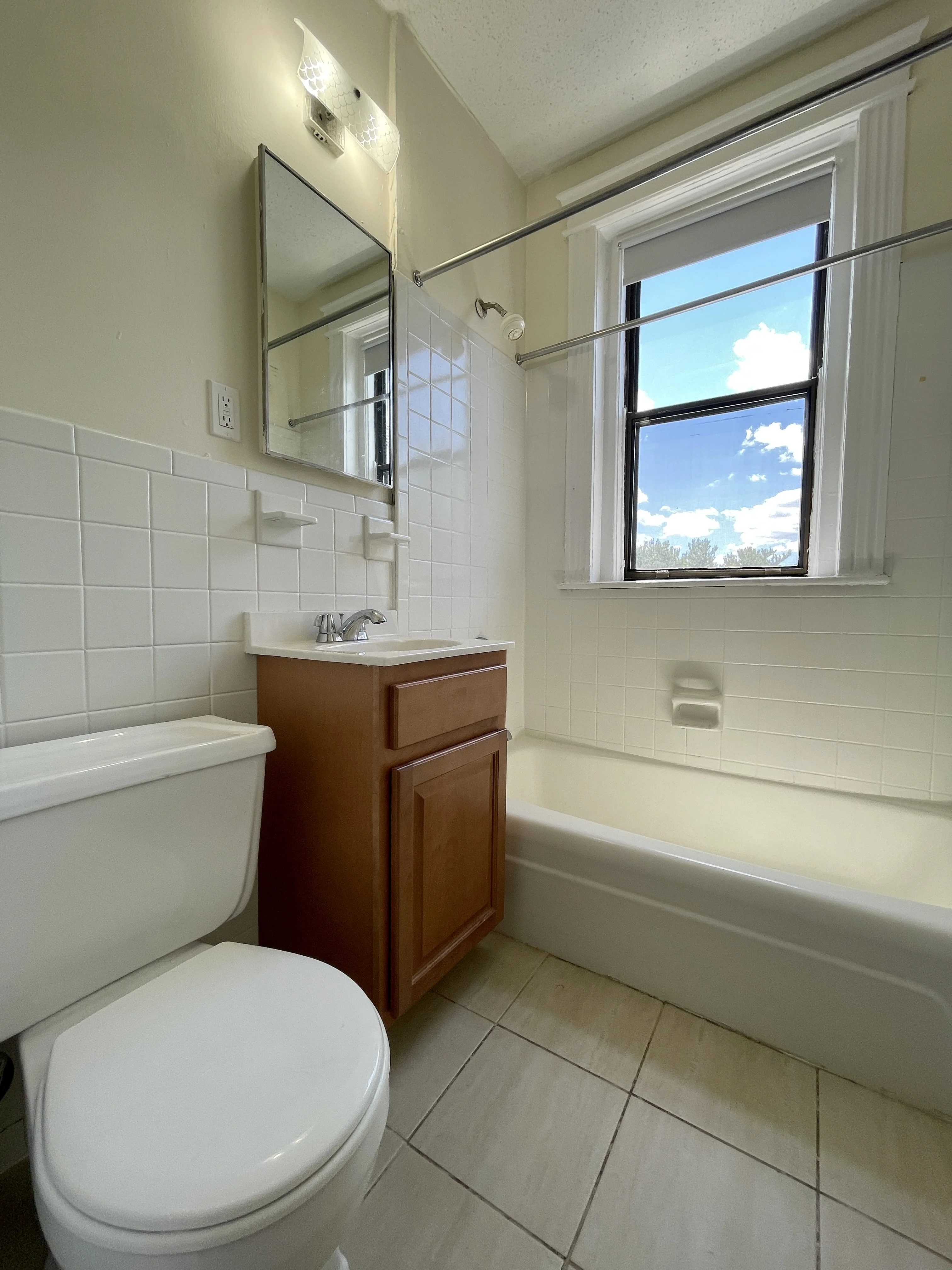 Studio bed, 1 bath apartment for rent at 1152 Commonwealth Ave Unit 48, Allston — photo 3 of 6