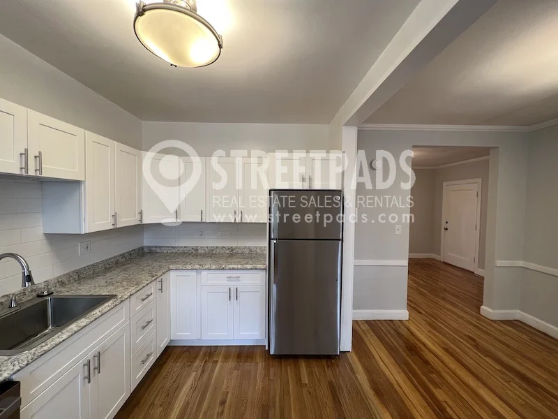1 bed, 1 bath apartment for rent at 1153 Beacon St Unit 7, Longwood — photo 5 of 33