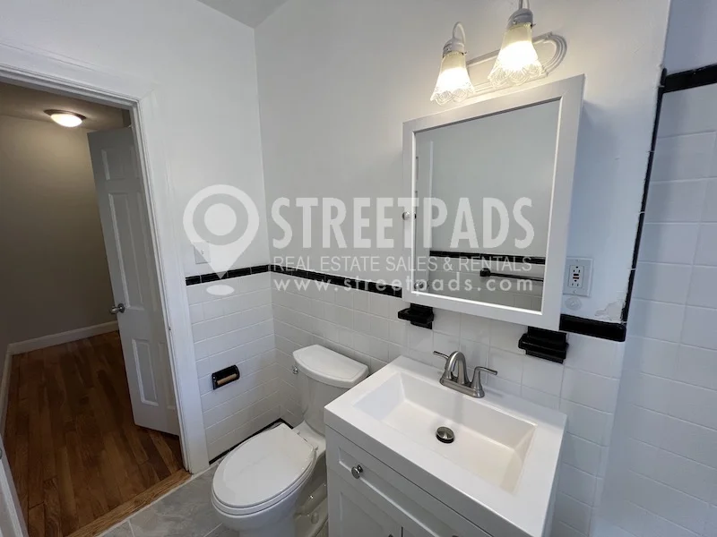 1 bed, 1 bath apartment for rent at 1153 Beacon St Unit 7, Longwood — photo 32 of 33