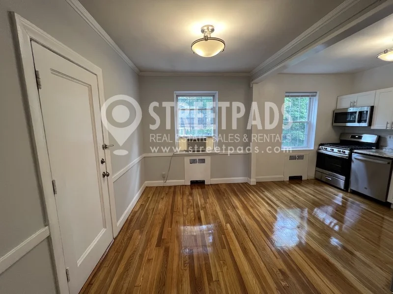 1 bed, 1 bath apartment for rent at 1153 Beacon St Unit 7, Longwood — photo 9 of 33