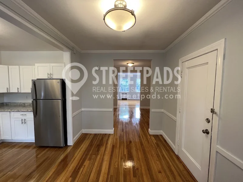 1 bed, 1 bath apartment for rent at 1153 Beacon St Unit 7, Longwood — photo 11 of 33