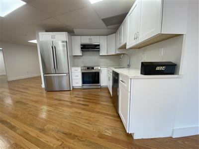 4 bed, 2 bath apartment for rent at 1156 Cambridge St Unit 2, Inman Square — photo 2 of 20