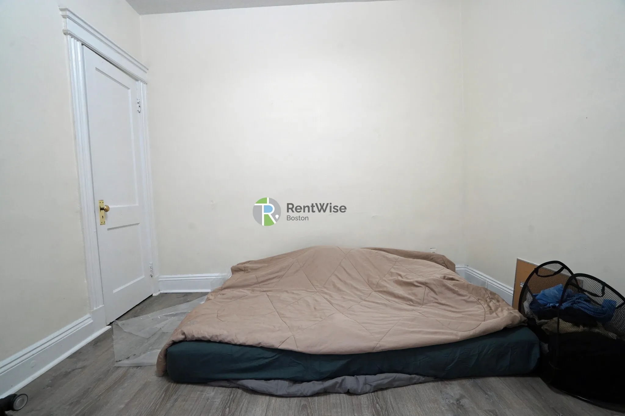 1 bed, 1 bath apartment for rent at 1156 Commonwealth Ave Unit 19, Allston — photo 3 of 12