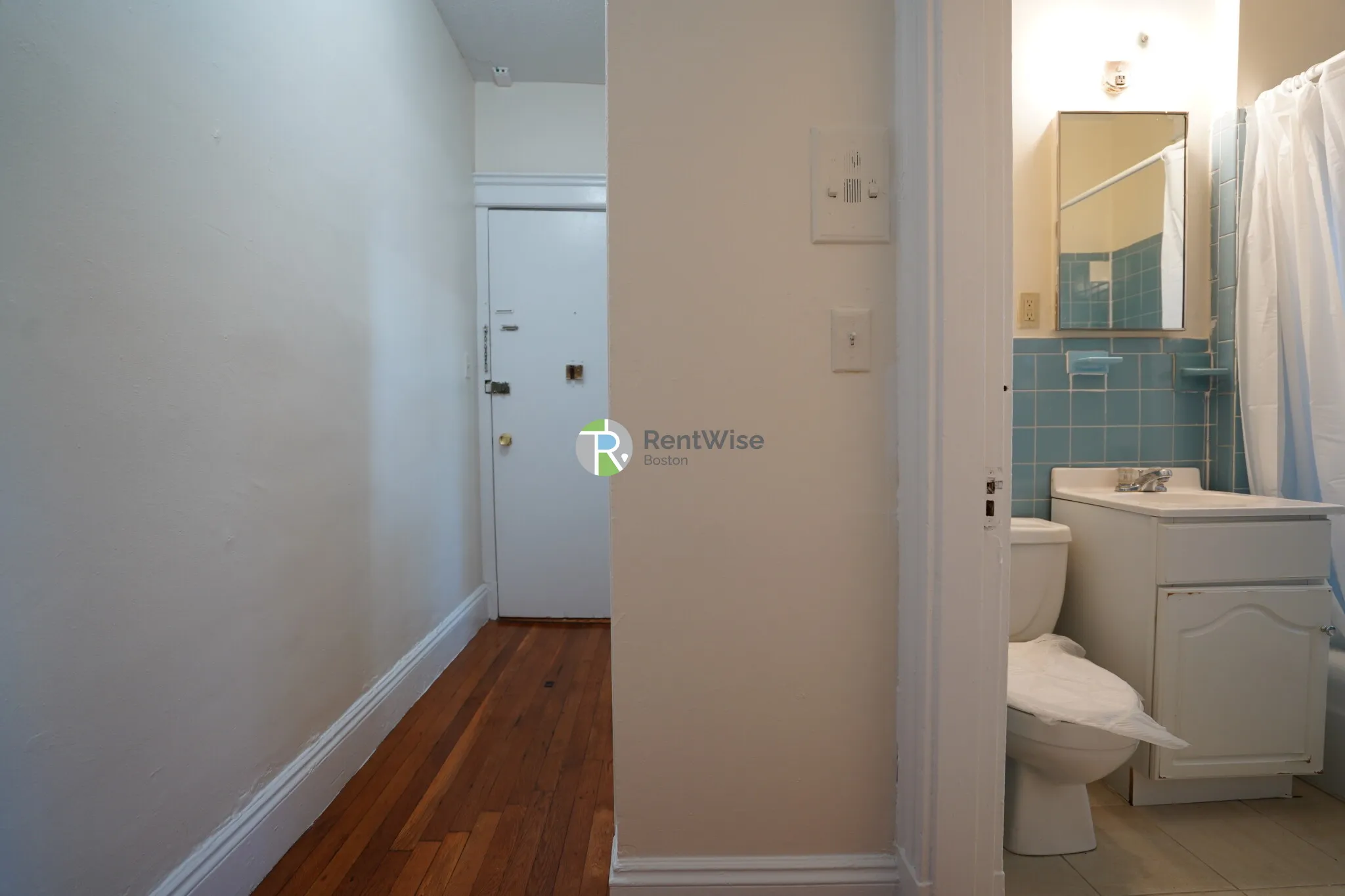 Studio bed, 1 bath apartment for rent at 1156 Commonwealth Ave Unit 23, Allston — photo 5 of 12