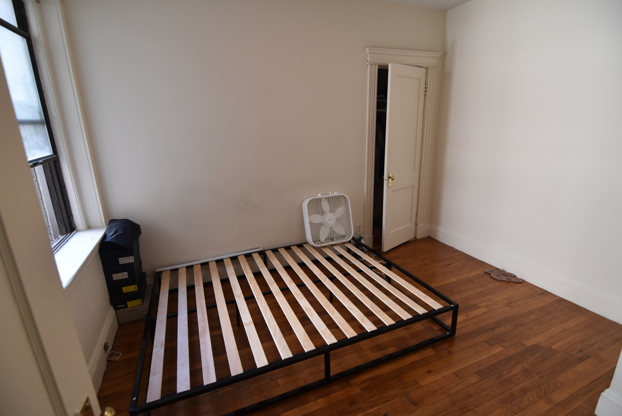 1 bed, 1 bath apartment for rent at 1156 Commonwealth Ave Unit 34, Allston — photo 2 of 7