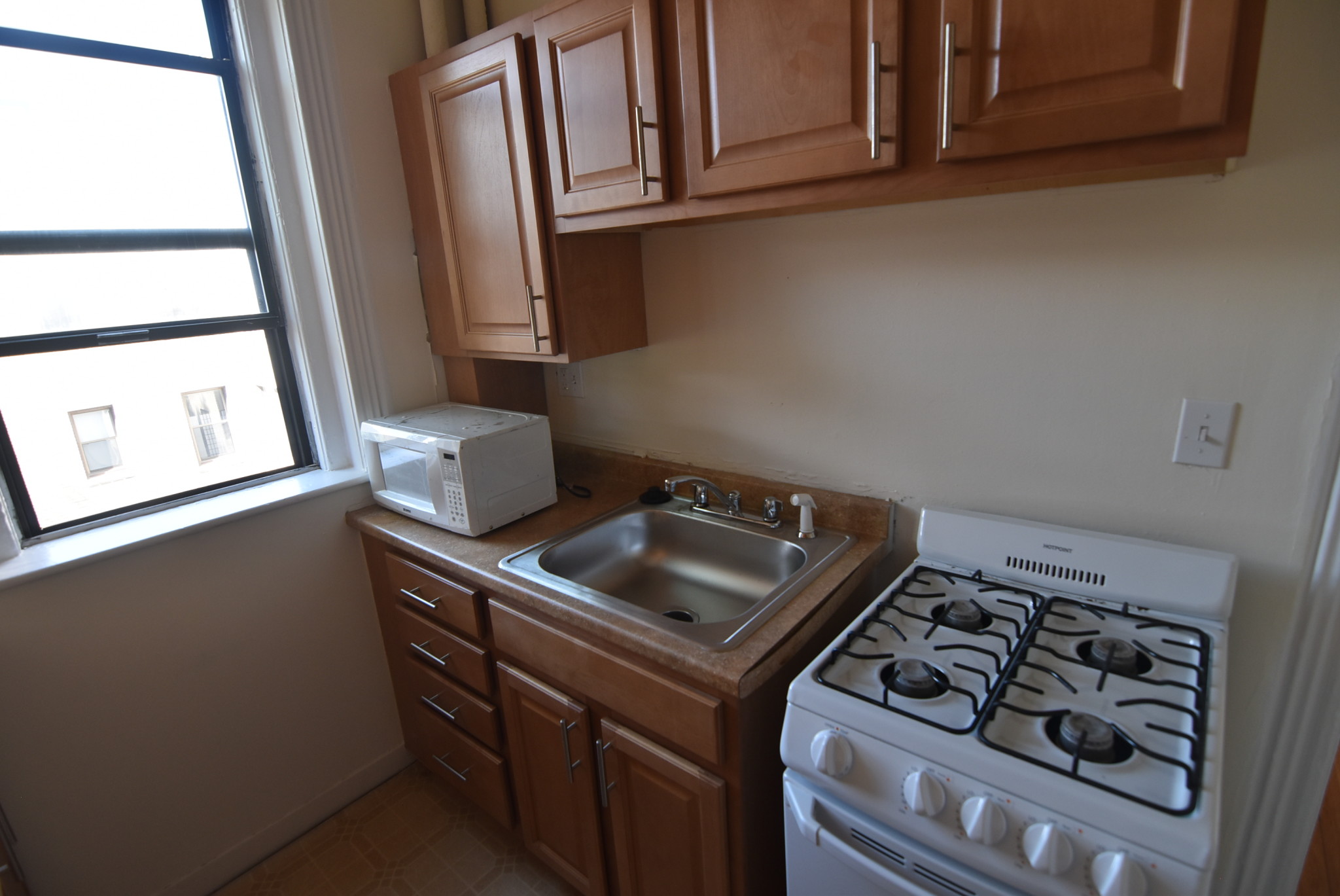 1 bed, 1 bath apartment for rent at 1156 Commonwealth Ave Unit 34, Allston — photo 4 of 7