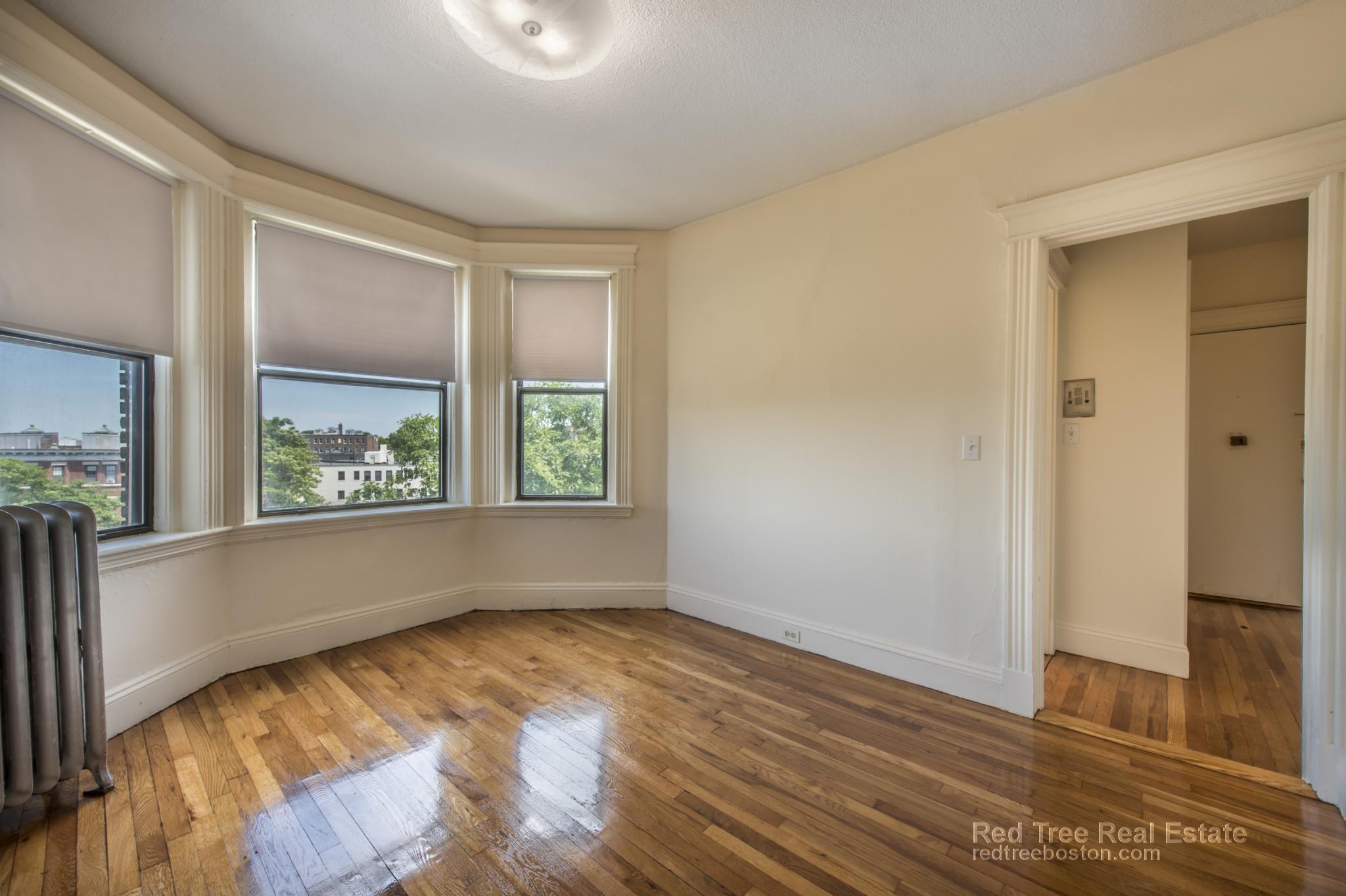 1 bed, 1 bath apartment for rent at 1156 Commonwealth Ave Unit 36, Allston