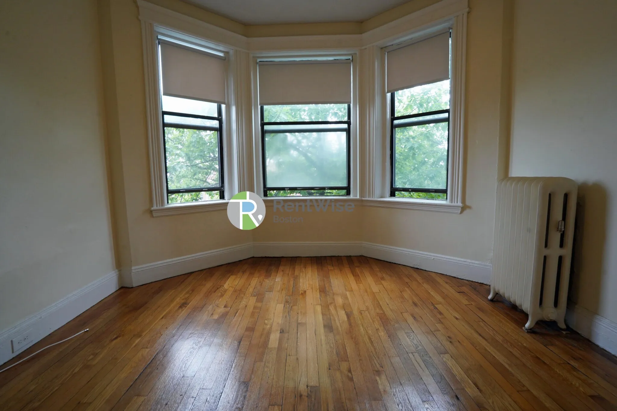 Studio bed, 1 bath apartment for rent at 1156 Commonwealth Ave Unit 43, Allston — photo 2 of 12