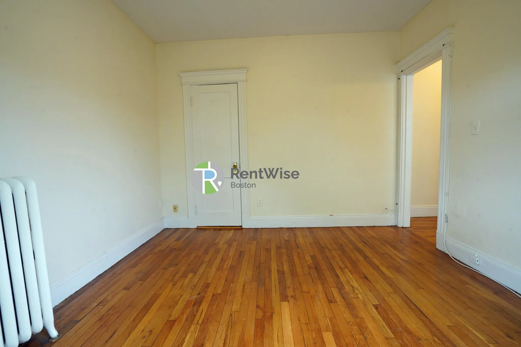 Studio bed, 1 bath apartment for rent at 1156 Commonwealth Ave Unit 43, Allston — photo 4 of 12