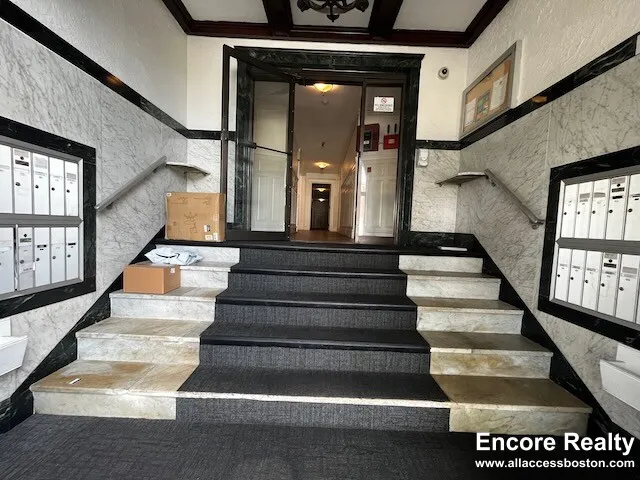 Studio bed, 1 bath apartment for rent at 1156 Commonwealth Ave Unit 58, Allston — photo 12 of 13