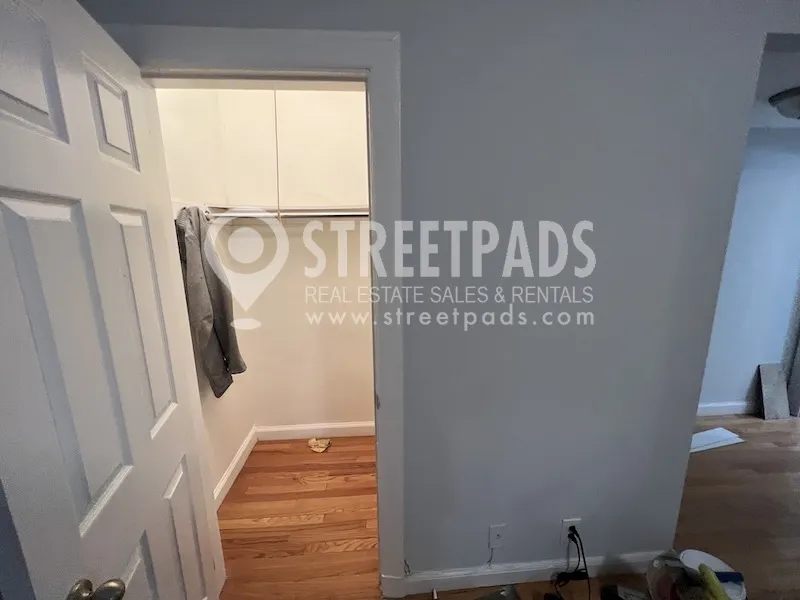 1 bed, 1 bath apartment for rent at 1157 Beacon St Unit 1, Longwood — photo 5 of 39