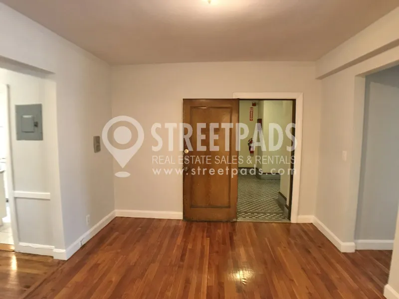 1 bed, 1 bath apartment for rent at 1157 Beacon St Unit 1, Longwood — photo 23 of 39
