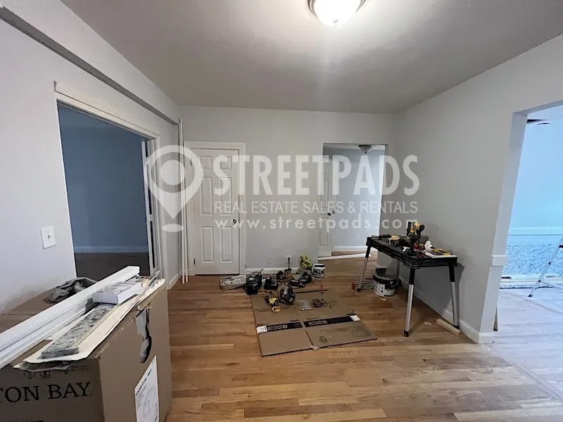 1 bed, 1 bath apartment for rent at 1157 Beacon St Unit 1, Longwood — photo 4 of 39