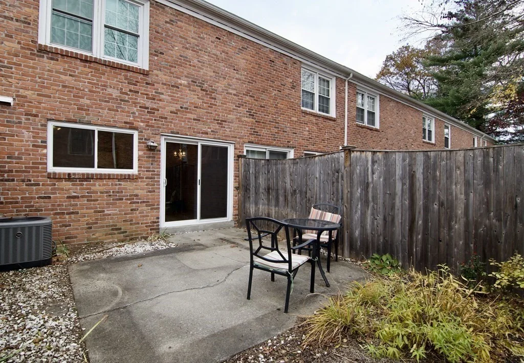 2 bed, 1 bath apartment for rent at 1157 Dickinson St Unit 1157, Forest Park — photo 30 of 30
