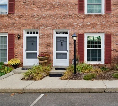 2 bed, 1 bath apartment for rent at 1157 Dickinson St Unit 1157, Forest Park