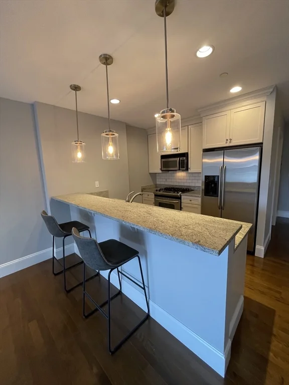 1 bed, 1 bath apartment for rent at 116-128 Rantoul Unit 405, Beverly — photo 6 of 14