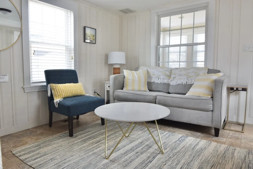 2 bed, 1 bath apartment for rent at 116 Atlantic Ave, Salisbury — photo 8 of 28