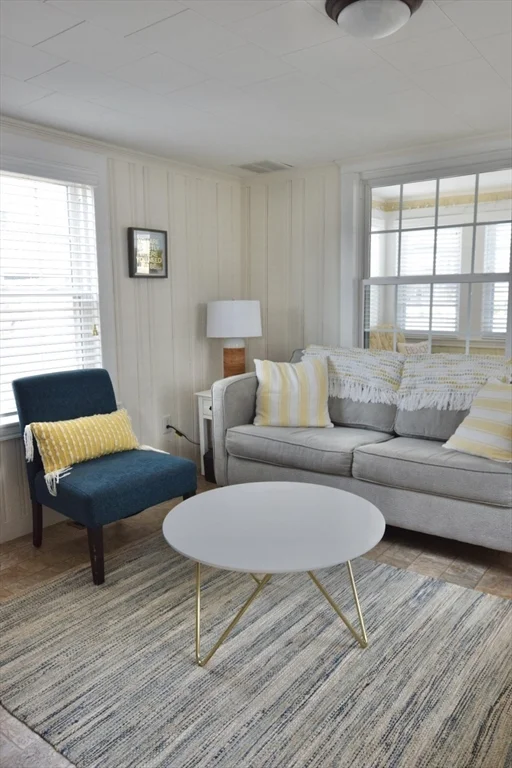 2 bed, 1 bath apartment for rent at 116 Atlantic Ave, Salisbury — photo 9 of 28