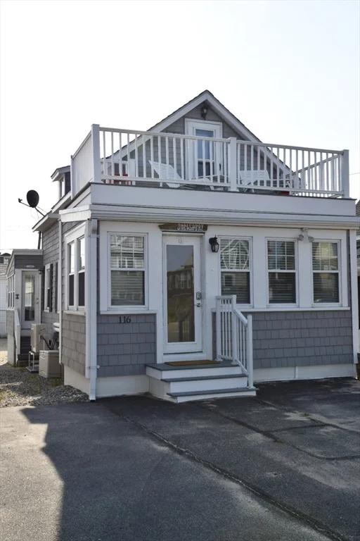 2 bed, 1 bath apartment for rent at 116 Atlantic Ave, Salisbury — photo 3 of 28