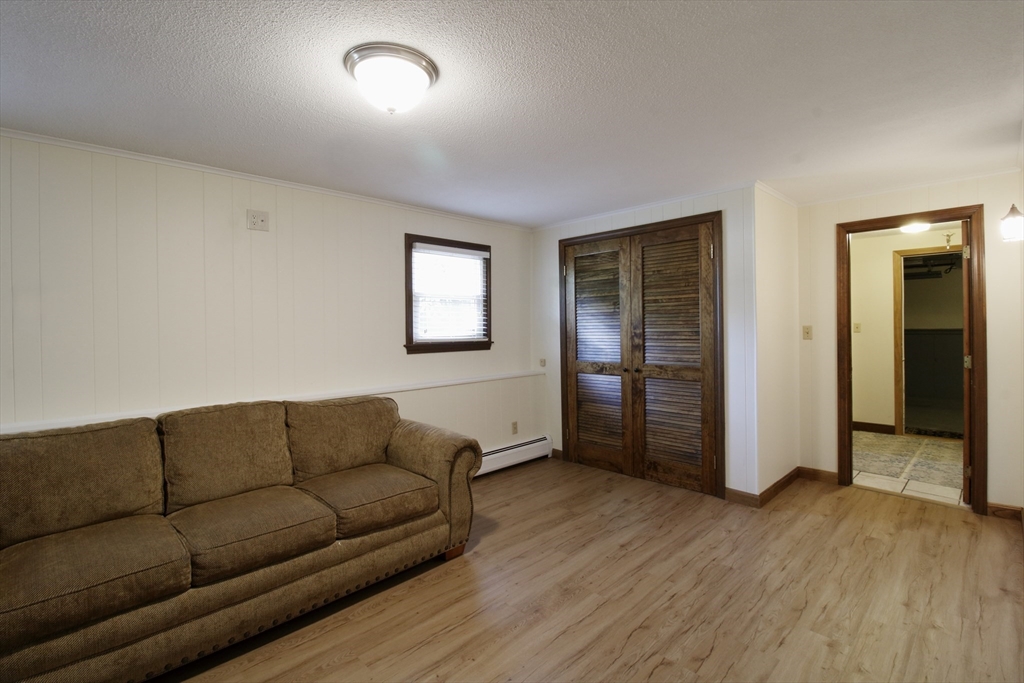 3 bed, 1 bath apartment for rent at 116 Bliss St, Fall River — photo 17 of 23