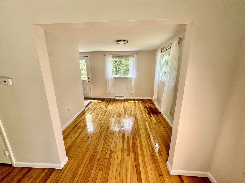 2 bed, 1 bath apartment for rent at 116 Central St Unit 116, Acton — photo 8 of 13