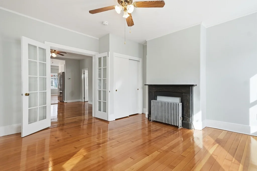 5 bed, 2 bath apartment for rent at 116 Coburn Unit 116, Lowell — photo 16 of 38