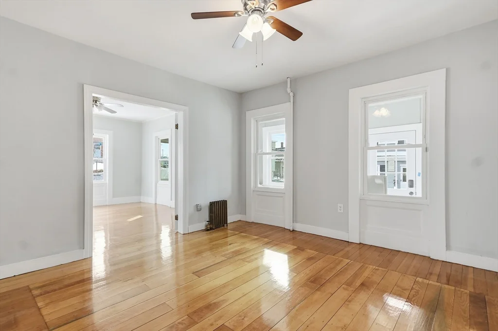 5 bed, 2 bath apartment for rent at 116 Coburn Unit 116, Lowell — photo 15 of 38