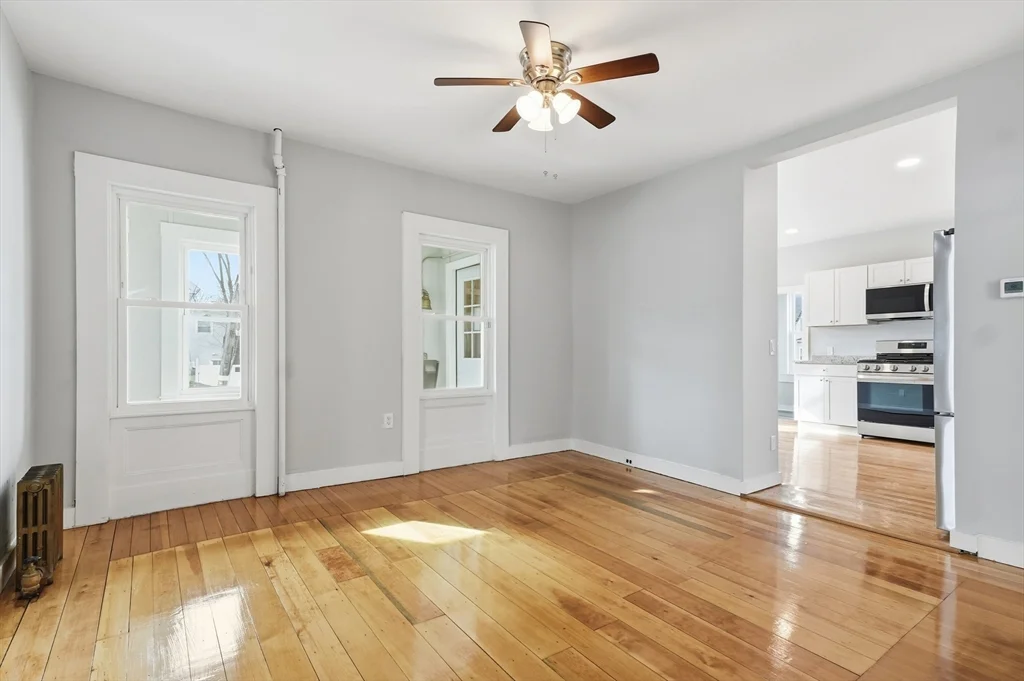 5 bed, 2 bath apartment for rent at 116 Coburn Unit 116, Lowell — photo 10 of 38