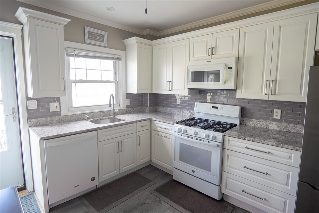 2 bed, 1 bath apartment for rent at 116 Derby Rd Unit 1, Revere — photo 10 of 33