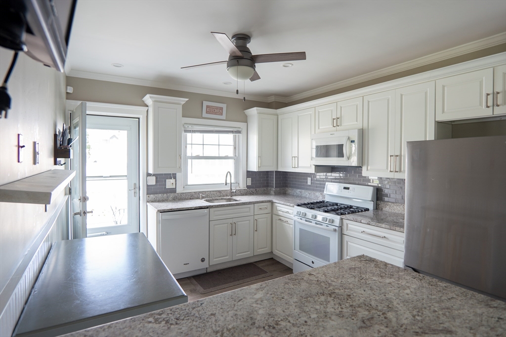 2 bed, 1 bath apartment for rent at 116 Derby Rd Unit 1, Revere — photo 13 of 33