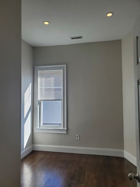 2 bed, 1 bath apartment for rent at 116 Dorchester St Unit 2, South Boston — photo 7 of 12