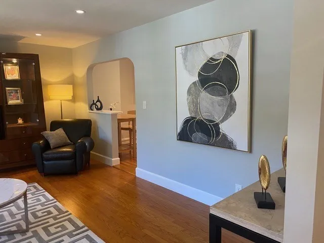 1 bed, 1 bath apartment for rent at 116 Floral St Unit 6, Newton Highlands — photo 2 of 11