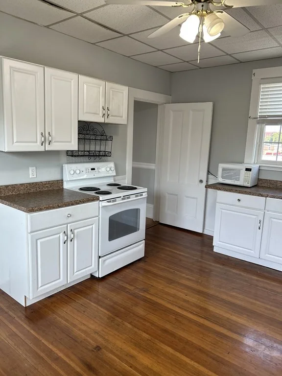 3 bed, 1 bath apartment for rent at 116 Franklin St Unit 3, Quincy — photo 1 of 16