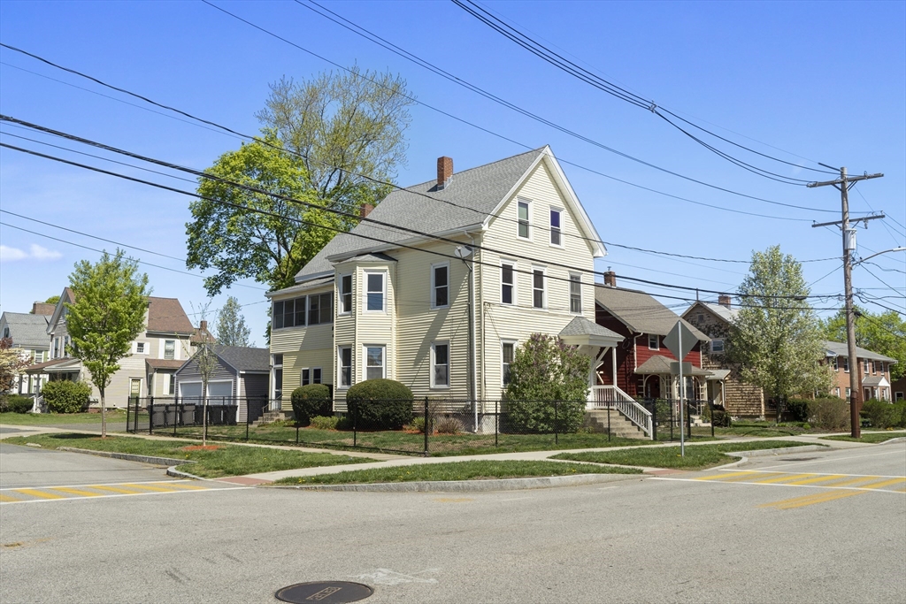 2 bed, 1 bath apartment for rent at 116 Grant St Unit 1, Framingham — photo 9 of 10