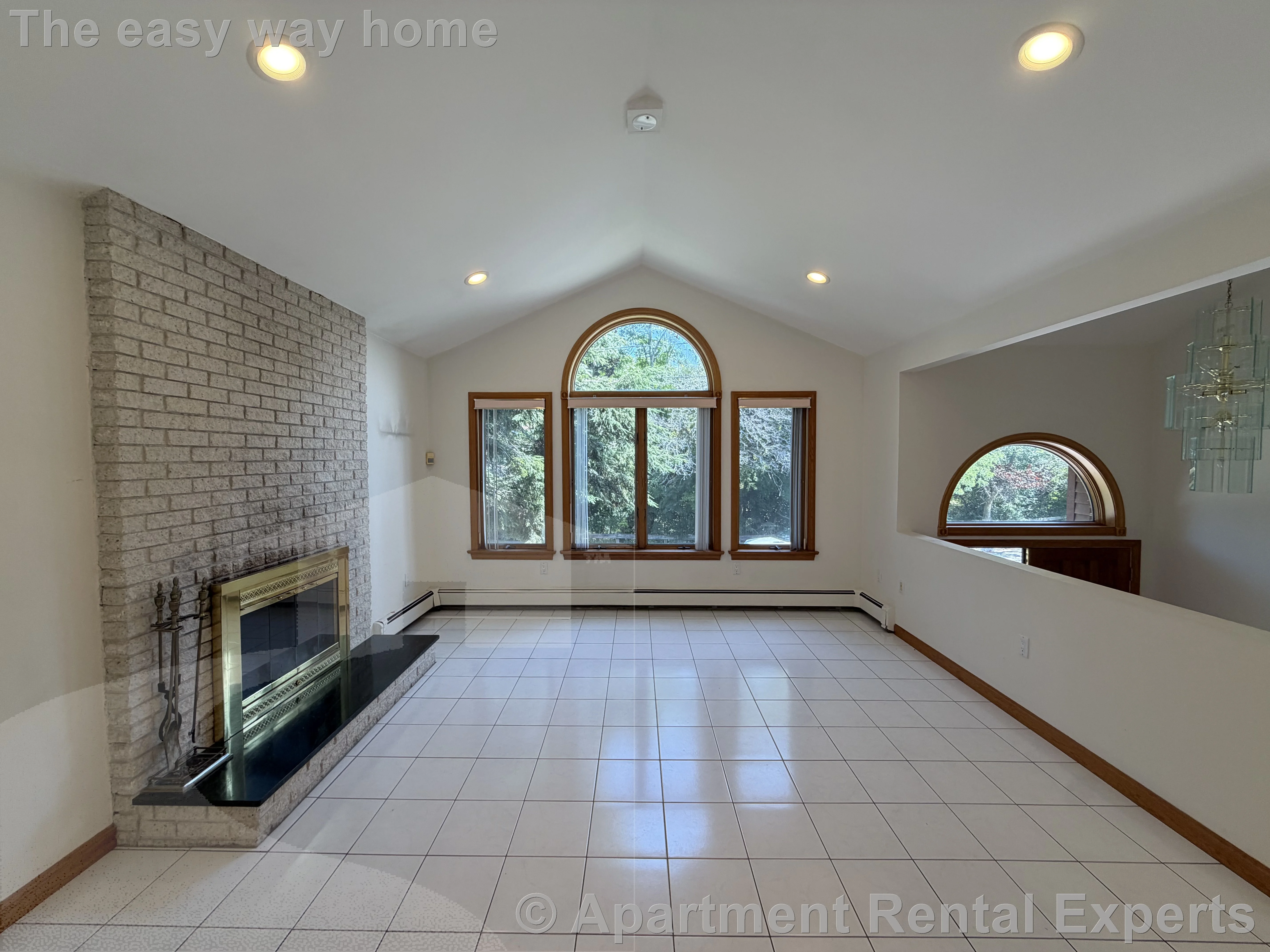 4 bed, 3 bath apartment for rent at 116 Grover Road Ext, Medford — photo 3 of 23