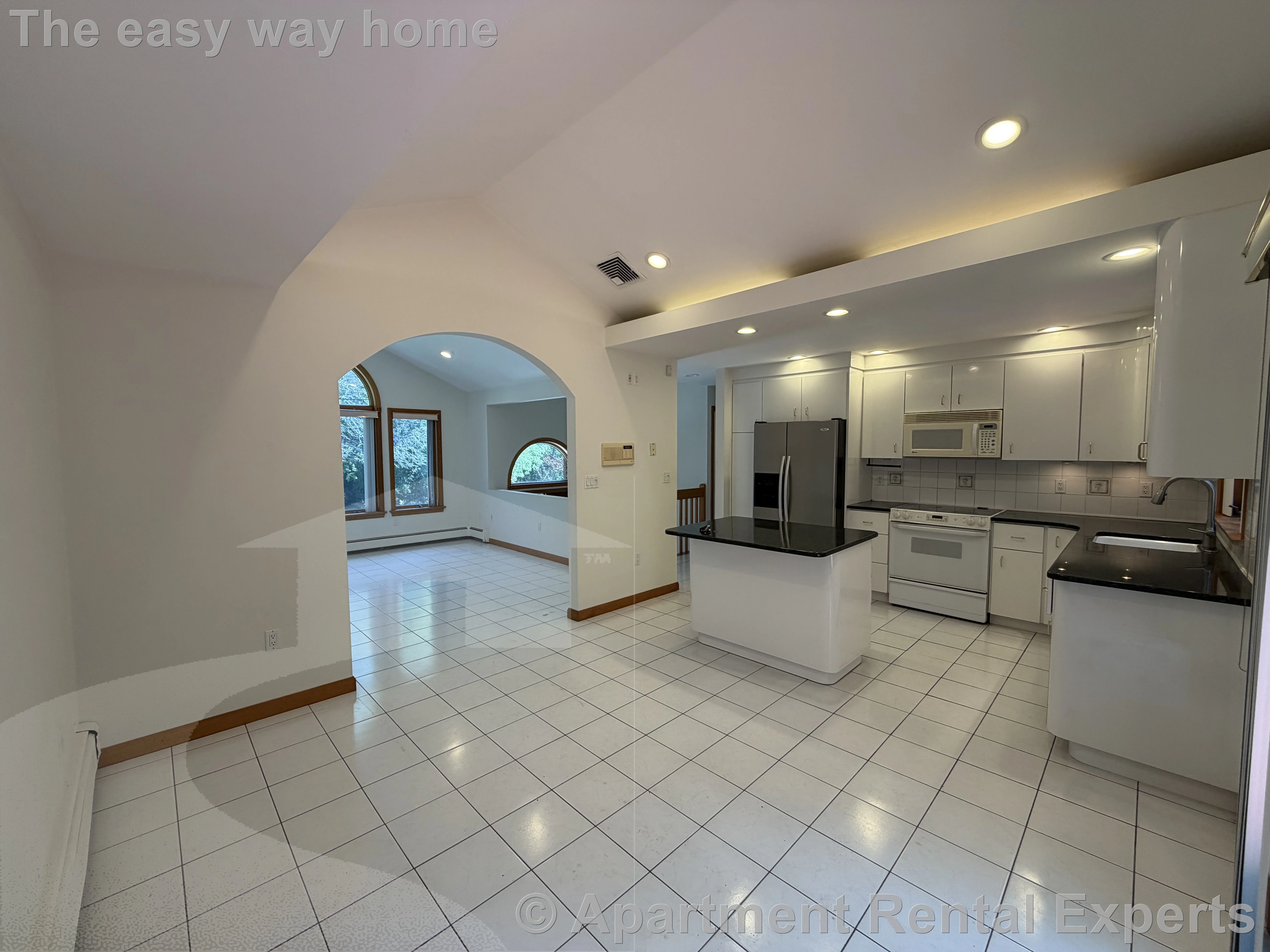 4 bed, 3 bath apartment for rent at 116 Grover Road Ext, Medford — photo 4 of 23